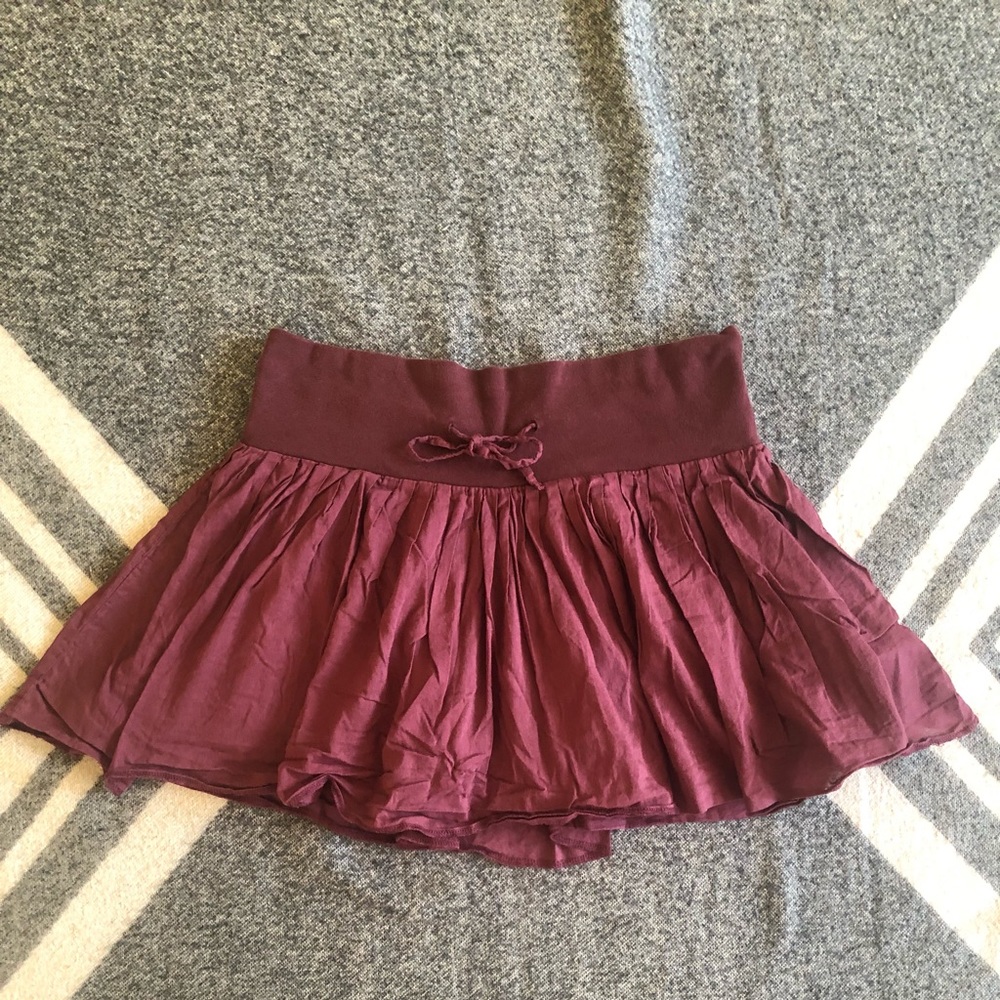 Divided by H&M burgundy mini drawstring skirt sz 10 M